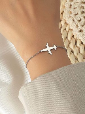 Bí quyết chọn trang sức bạc công sở thanh lịch 4 Lắc tay bạc công sở thiết kế đơn giản