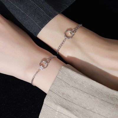 Top các mẫu vòng tay bạc làm quà tặng Valentime 2 Vòng tay bạc làm quà tặng