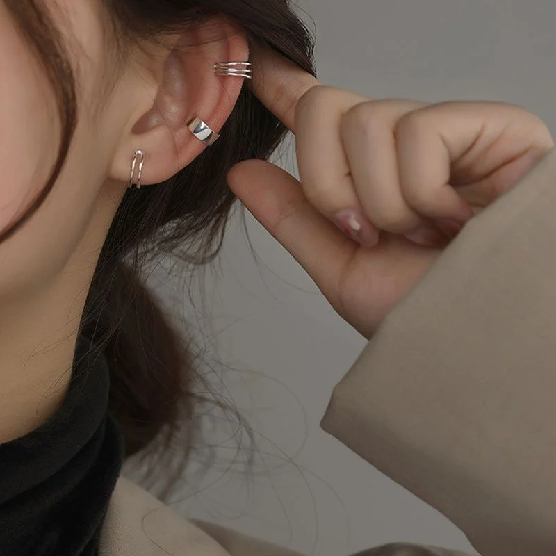 Top 5 mẫu khuyên tai cá tính cho nữ hot nhất năm 2025 4 mẫu khuyên tai cá tính cho nữ